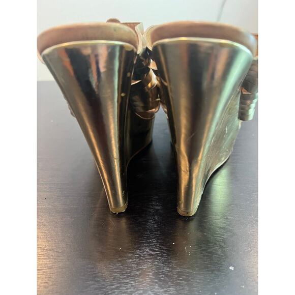 Coach Petuna Gold Wedges - Picture 6 of 13